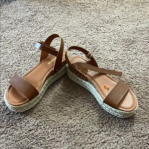 9.5 Melissa Brown Espadrille Shoes with Platform Sole